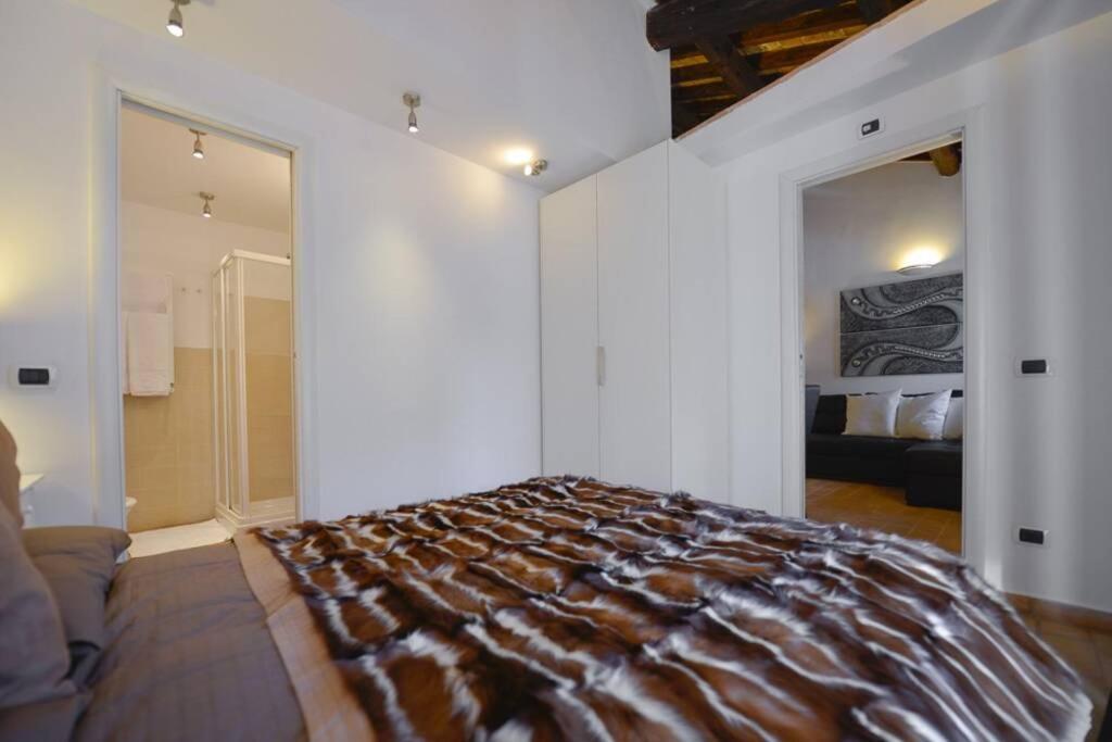 Ibernesi - Charming Apartment At The Roman Forums Экстерьер фото