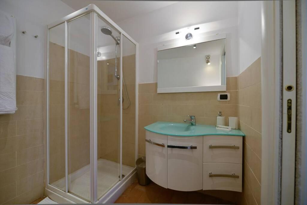 Ibernesi - Charming Apartment At The Roman Forums Экстерьер фото